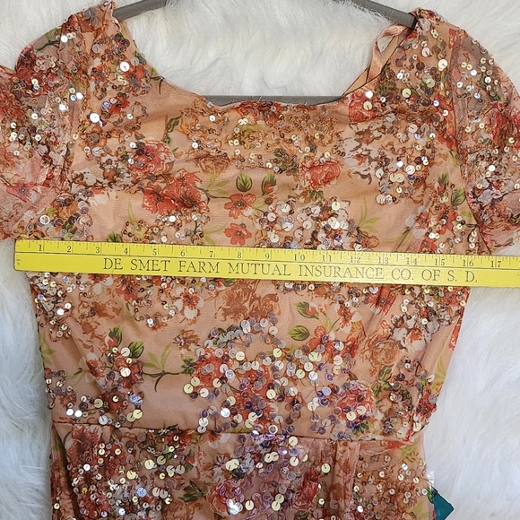 NWT Mac Duggal Floral Print Sequined Puff Sleeve Gown Size 6 Apricot - Picture 14 of 16